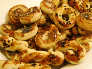 Pastane Tuzlu Kurabiye Tarifi ve Malzemeleri